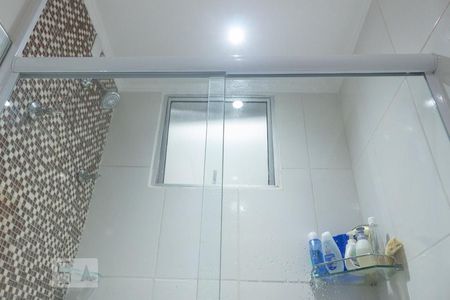 Apartamento para alugar com 44m², 2 quartos e 1 vagaDetalhe do banheiro
