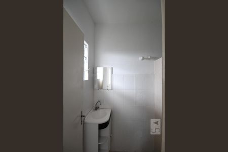 Casa para alugar com 24m², 1 quarto e sem vagaBanheiro