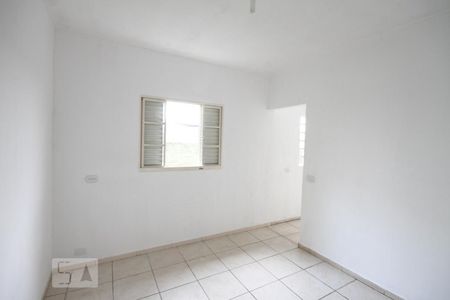 Casa para alugar com 24m², 1 quarto e sem vagaQuarto