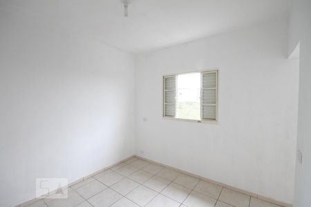 Casa para alugar com 24m², 1 quarto e sem vagaQuarto