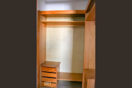 Apartamento para alugar com 98m², 3 quartos e 1 vagaCloset da suíte