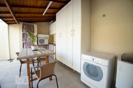 Casa de condomínio à venda com 129m², 3 quartos e 3 vagasarea