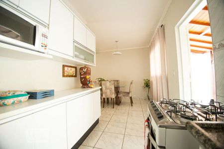 Casa de condomínio à venda com 129m², 3 quartos e 3 vagascozinha