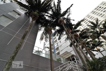 Apartamento para alugar com 77m², 2 quartos e 2 vagasFachada