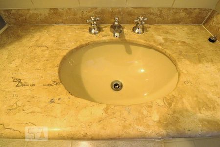 Apartamento para alugar com 77m², 2 quartos e 2 vagasBanheiro 1