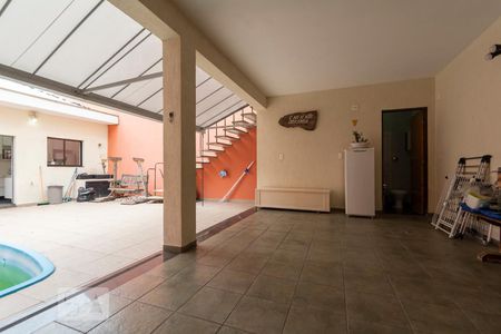 Casa à venda com 242m², 3 quartos e 5 vagasÁrea comum - Churrasqueira