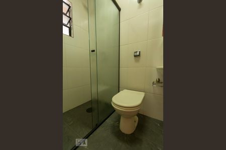 Casa à venda com 242m², 3 quartos e 5 vagassuíte 3