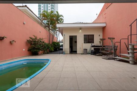 Casa à venda com 242m², 3 quartos e 5 vagasÁrea comum - Piscina