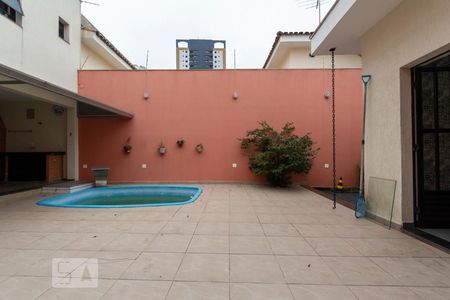 Casa à venda com 242m², 3 quartos e 5 vagasÁrea comum - Piscina