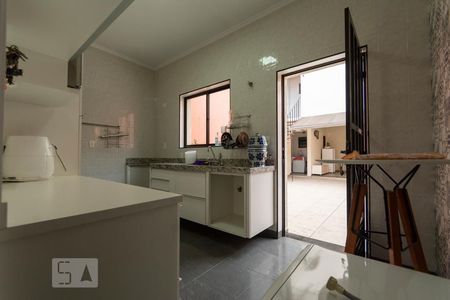 Casa à venda com 242m², 3 quartos e 5 vagasCozinha