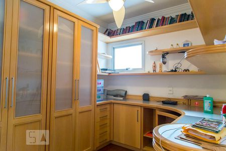 Apartamento à venda com 111m², 4 quartos e 2 vagasQuarto