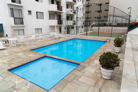 Apartamento à venda com 111m², 4 quartos e 2 vagasÁrea comum - Piscina