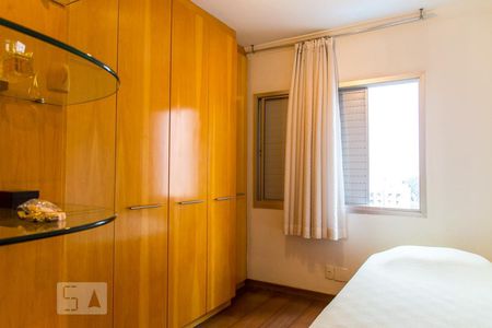 Apartamento à venda com 111m², 4 quartos e 2 vagasQuarto 2