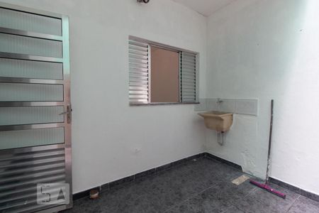 Casa para alugar com 100m², 2 quartos e sem vagaÁrea de serviço