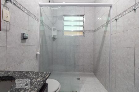 Banheiro de casa para alugar com 2 quartos, 100m² em Jardim Sapopemba, São Paulo