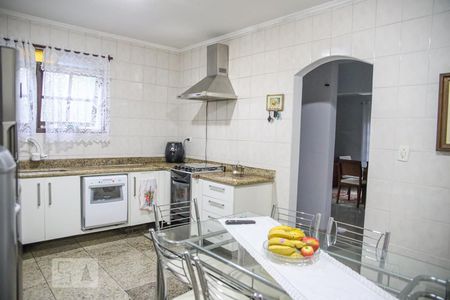 Casa para alugar com 250m², 3 quartos e 4 vagasCozinha
