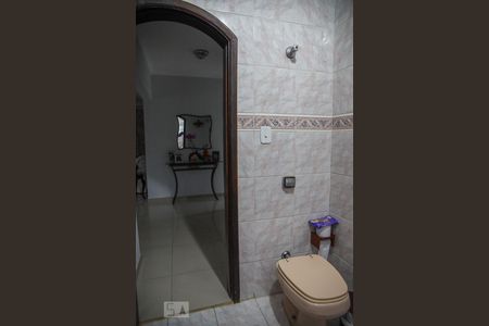 Casa para alugar com 250m², 3 quartos e 4 vagasLavabo