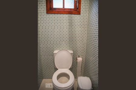 Casa para alugar com 250m², 3 quartos e 4 vagasBanheiro da Área Gourmet