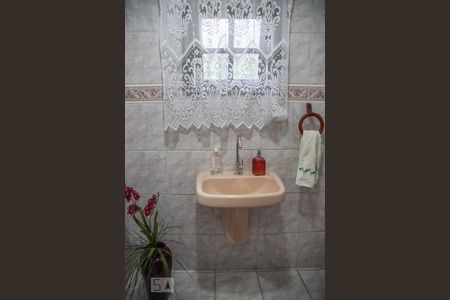 Casa para alugar com 250m², 3 quartos e 4 vagasLavabo 