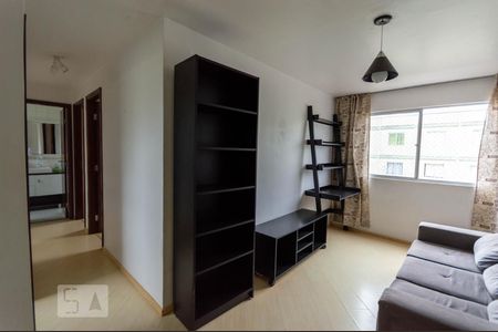 Sala de apartamento para alugar com 2 quartos, 45m² em Pedro Moro, São José dos Pinhais