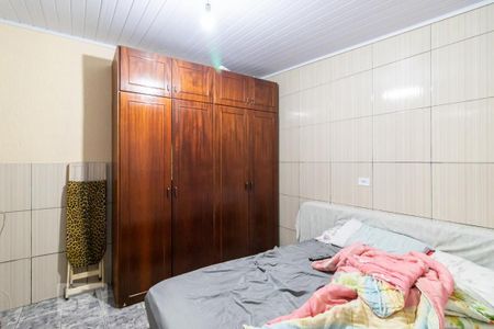 Casa à venda com 180m², 2 quartos e 2 vagas Casa à venda com 180m², 2 quartos e 2 vagasQuarto