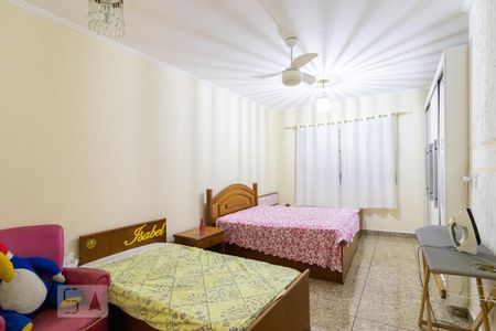 Casa à venda com 180m², 2 quartos e 2 vagas Casa à venda com 180m², 2 quartos e 2 vagasSuíte 2