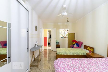 Casa à venda com 180m², 2 quartos e 2 vagas Casa à venda com 180m², 2 quartos e 2 vagasSuíte 2