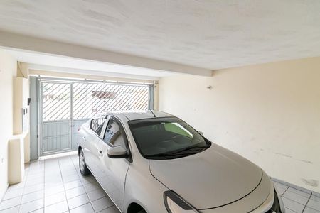 Casa à venda com 180m², 2 quartos e 2 vagas Casa à venda com 180m², 2 quartos e 2 vagasGaragem