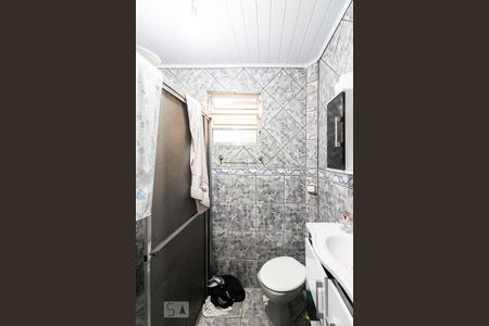 Casa à venda com 180m², 2 quartos e 2 vagas Casa à venda com 180m², 2 quartos e 2 vagasBanheiro