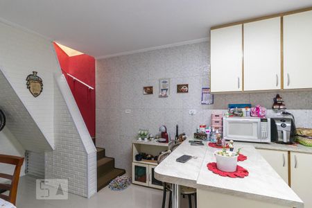 Casa à venda com 180m², 2 quartos e 2 vagas Casa à venda com 180m², 2 quartos e 2 vagasCozinha