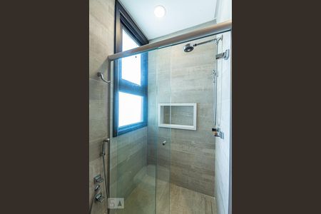 Casa de condomínio à venda com 500m², 4 quartos e 6 vagasBanheiro do Quarto 1