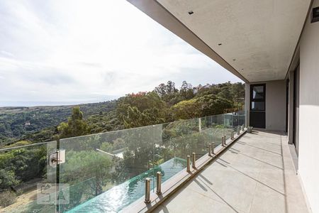 Casa de condomínio à venda com 500m², 4 quartos e 6 vagasVaranda do Quarto