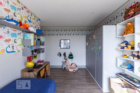 Casa de condomínio à venda com 500m², 4 quartos e 6 vagasQuarto 2