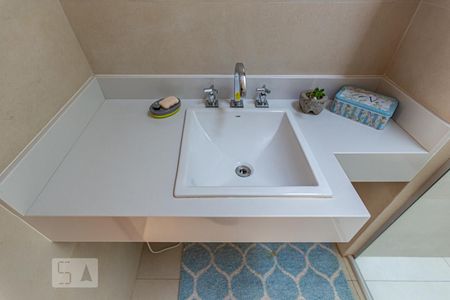 Casa de condomínio à venda com 500m², 4 quartos e 6 vagasBanheiro do Quarto 3