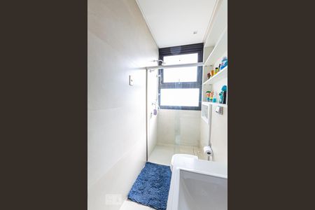 Casa de condomínio à venda com 500m², 4 quartos e 6 vagasBanheiro do Quarto 2