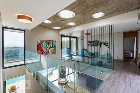 Casa de condomínio à venda com 500m², 4 quartos e 6 vagasSala de Estar