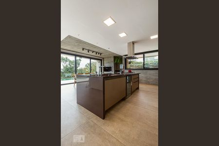 Casa de condomínio à venda com 500m², 4 quartos e 6 vagasCozinha