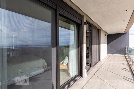 Casa de condomínio à venda com 500m², 4 quartos e 6 vagasVaranda do Quarto