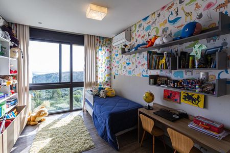 Casa de condomínio à venda com 500m², 4 quartos e 6 vagasQuarto 2