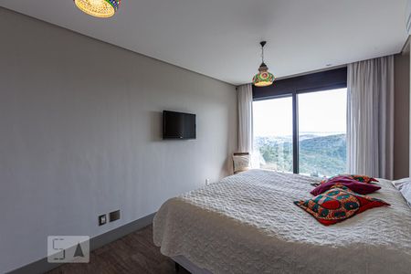 Casa de condomínio à venda com 500m², 4 quartos e 6 vagasQuarto 1