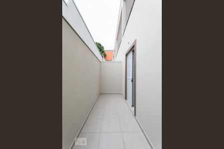 Casa de condomínio para alugar com 40m², 1 quarto e sem vagaQuintal
