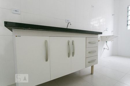 Casa de condomínio para alugar com 40m², 1 quarto e sem vagaCozinha e Área de Serviço