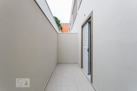 Casa de condomínio para alugar com 40m², 1 quarto e sem vagaQuintal