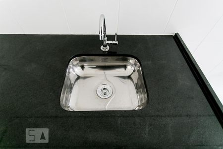 Casa de condomínio para alugar com 40m², 1 quarto e sem vagaPia