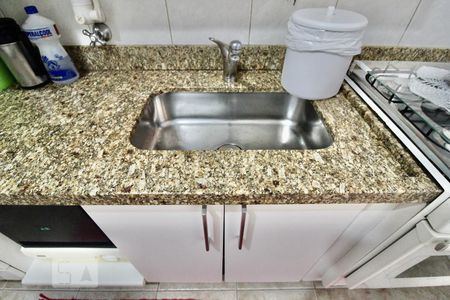 Casa para alugar com 220m², 3 quartos e 2 vagas Casa para alugar com 220m², 3 quartos e 2 vagasCozinha - Pia