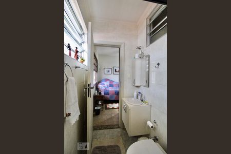 Casa para alugar com 220m², 3 quartos e 2 vagas Casa para alugar com 220m², 3 quartos e 2 vagasBanheiro da Suíte