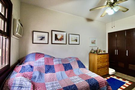 Casa para alugar com 220m², 3 quartos e 2 vagas Casa para alugar com 220m², 3 quartos e 2 vagasSuíte