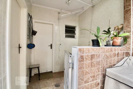 Casa para alugar com 220m², 3 quartos e 2 vagas Casa para alugar com 220m², 3 quartos e 2 vagasLavanderia