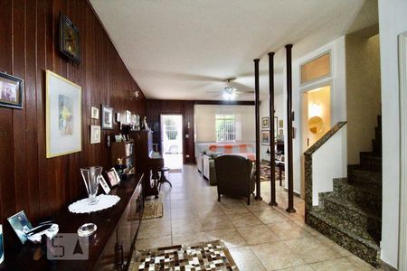 Sala de Estar de casa para alugar com 3 quartos, 220m² em Campo Belo, São Paulo
