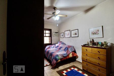 Casa para alugar com 220m², 3 quartos e 2 vagas Casa para alugar com 220m², 3 quartos e 2 vagasSuíte